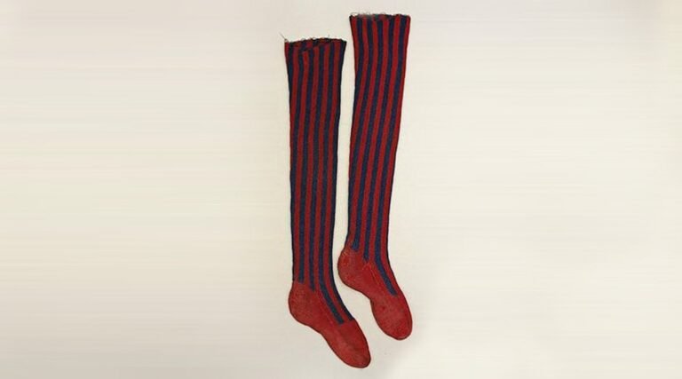 الجوارب قديما3